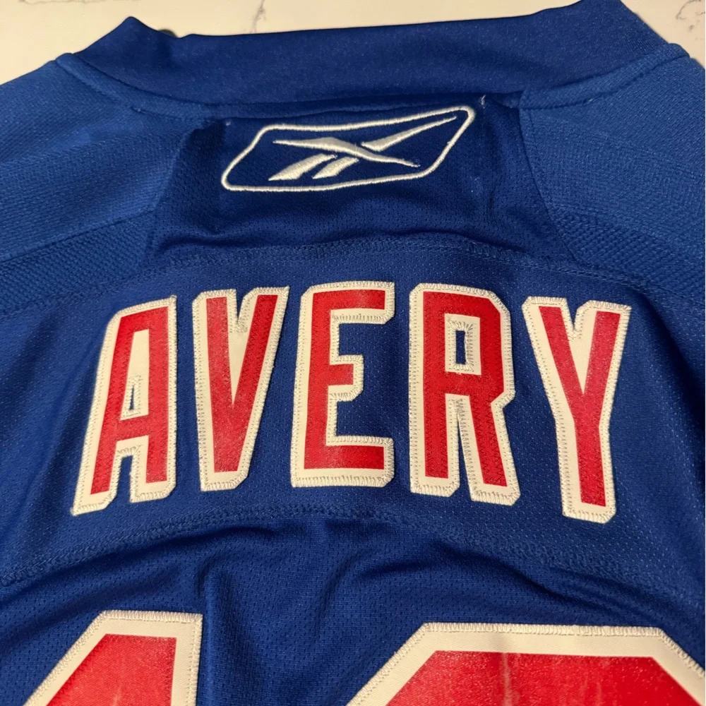 Sean Avery New York Rangers Jersey - Picture 6 of 8